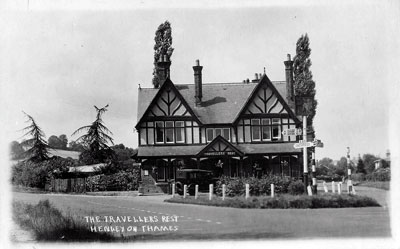 The Travellers' Rest Inn that used to be located at the turn to   Stonor   opposite Henley cemetery.