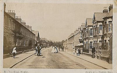 A nice view of a very quiet traffic-less road in Henley.