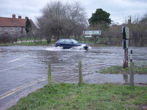 Hambleden 11/02/2001 at 16:12