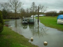 Hambleden: 02/11/2001 at 16:15