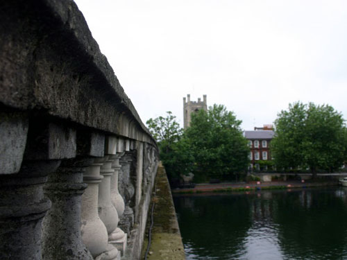 Henley Bridge 31/07/2005 at 09:11