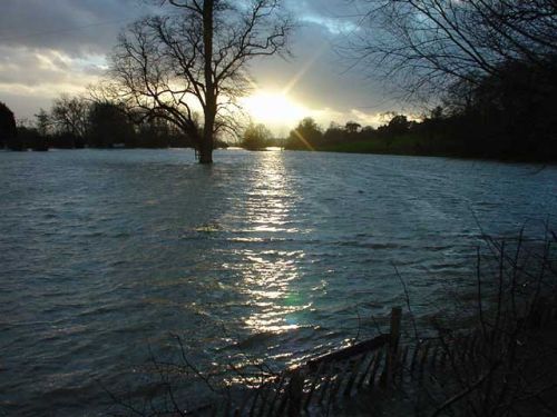 River Thames 14/12/2000 at 19:49