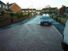 Watermans Road: 12/02/2000 at 09:31