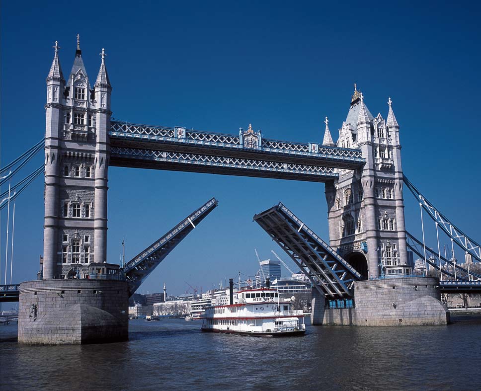 Picture of the Thames River